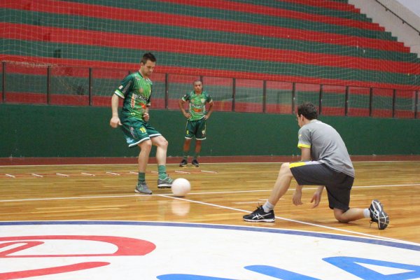 Copagril Futsal se prepara para encarar o Magnus na pr&oacute;xima segunda-feira