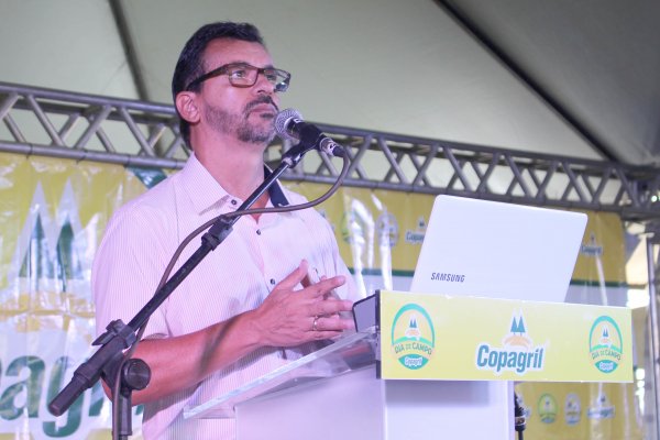 Dia de Campo Copagril: palestra com economista Carlos Magno abre programa&ccedil;&atilde;o de hoje