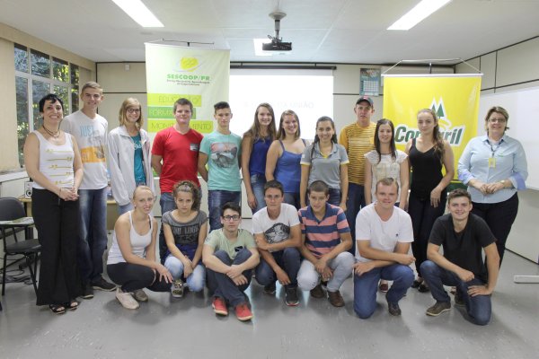 Jovens iniciam participa&ccedil;&atilde;o no Curso Modular promovido pela Copagril