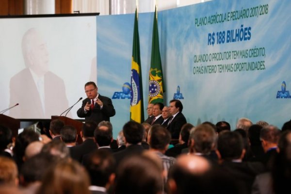 PAP: Governo federal anuncia R$ 190,2 bilh&otilde;es para a safra 2017/18