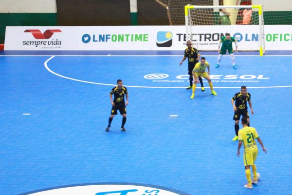 Copagril Futsal recebe Assoeva para primeiro confronto do mata-mata da LNF