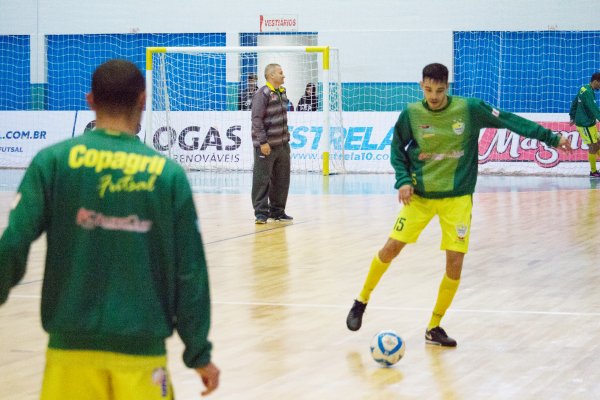 Copagril Futsal enfrenta o Blumenau pela Liga Nacional nessa segunda-feira