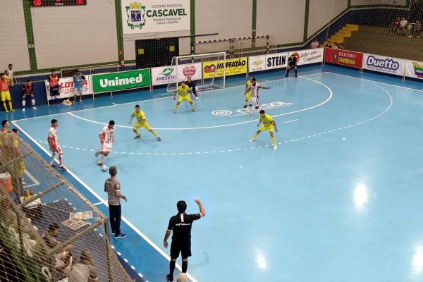 Atuando bem, AACC Copagril Futsal empata com o Cascavel no primeiro jogo do ano