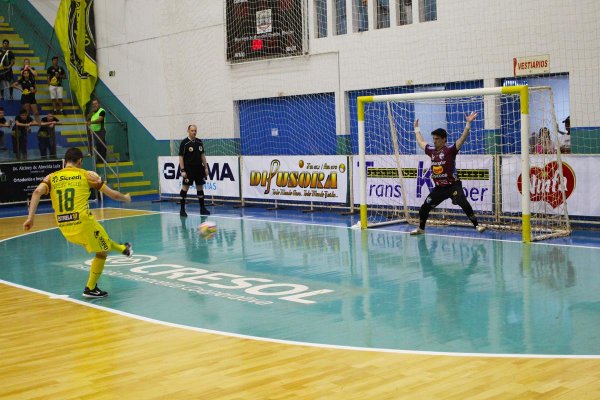 AACC Copagril &eacute; superada nos p&ecirc;naltis e se despede do Campeonato Paranaense S&eacute;rie Ouro