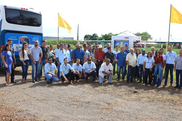 Associados e clientes do Mato Grosso do Sul tamb&eacute;m participam do Dia de Campo Copagril