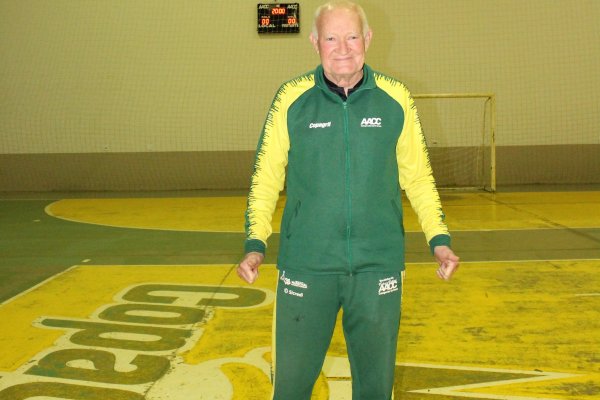 O professor de 5 mil alunos: 1&ordf; Copa Karl Schmidt homenageia o ilustre do esporte rondonense