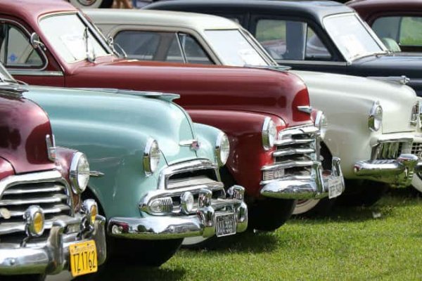 Exposi&ccedil;&atilde;o de carros antigos no Dia de Campo Copagril 2023