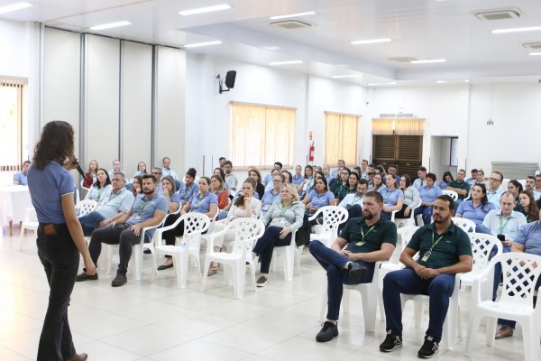 Copagril realiza palestra sobre import&acirc;ncia da alimenta&ccedil;&atilde;o na preven&ccedil;&atilde;o de doen&ccedil;as