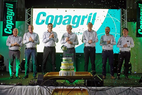 Celebra&ccedil;&atilde;o dos 53 anos da Copagril fortalece la&ccedil;os com associados