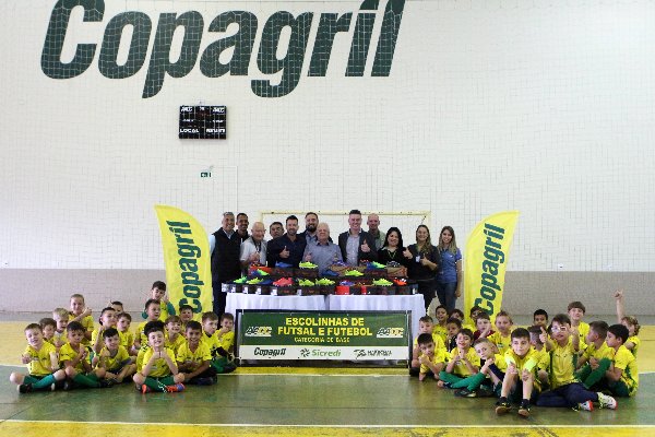 A&ccedil;&atilde;o solid&aacute;ria: Copagril, Sicredi e Prefeitura Municipal se unem em prol de projeto social