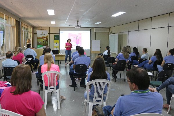 Copagril promove roda de conversa sobre conscientiza&ccedil;&atilde;o e apoio ao Outubro Rosa