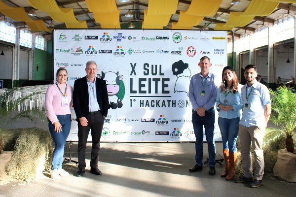 Copagril marca presen&ccedil;a no 10&ordm; Simp&oacute;sio Sul Leite