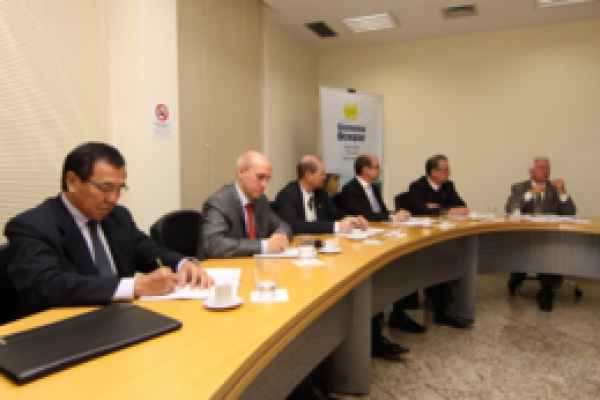 SISTEMA OCEPAR: Diretores participam de reuni&atilde;o ordin&aacute;ria