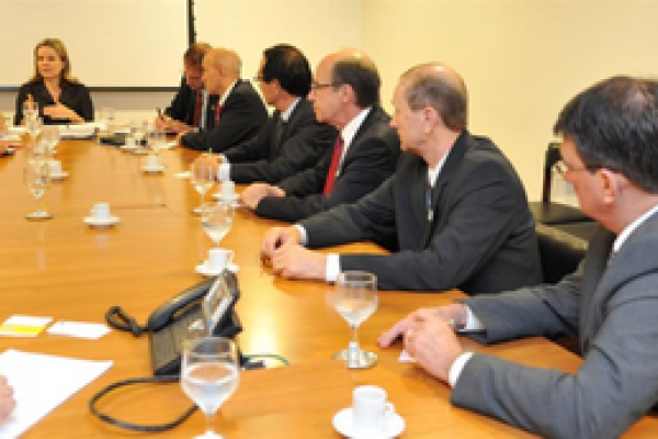 Diretoria da Ocepar se re&uacute;ne com a ministra Gleisi Hoffmann                                         