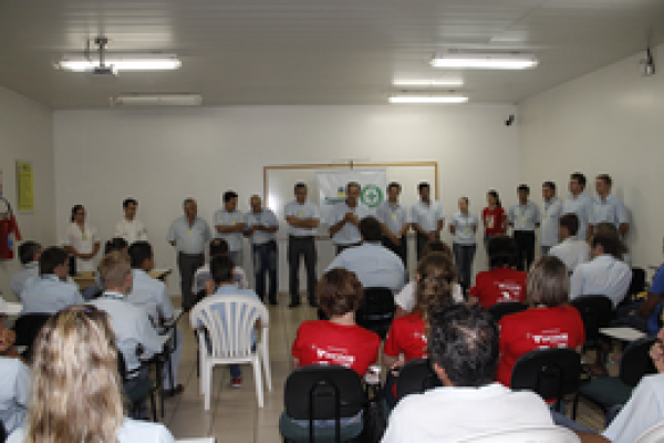 Copagril empossa membros da CIPA gest&atilde;o 2013                              