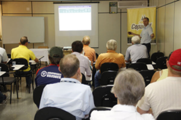 Diretoria executiva da Copagril realiza reuni&otilde;es de pr&eacute;-assembleia com cooperados                   