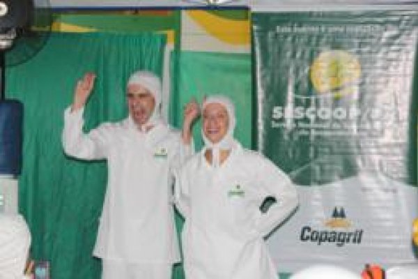 Pe&ccedil;a teatral diverte funcion&aacute;rios no segundo dia de Workshop na UIA                            