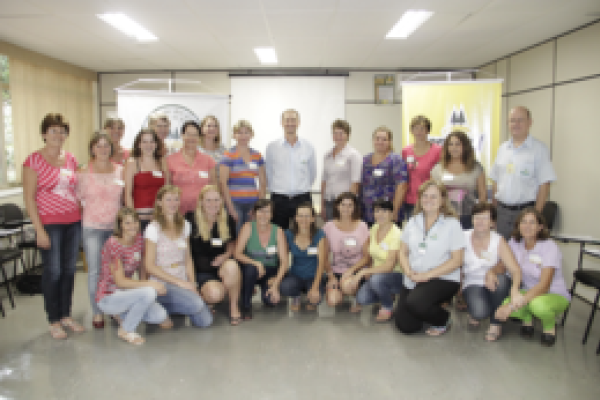 Coopera&ccedil;&atilde;o e Lideran&ccedil;a &eacute; tema de curso realizado para as mulheres dos Comit&ecirc;s Femininos da Copagril 