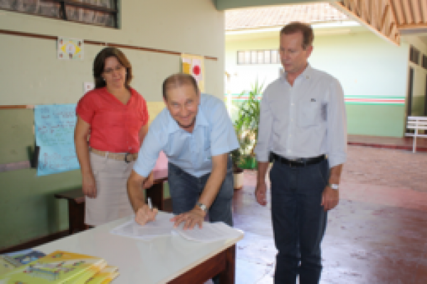 Copagril e prefeitura de Rondon mant&ecirc;m parceria do Programa Cooperjovem                            