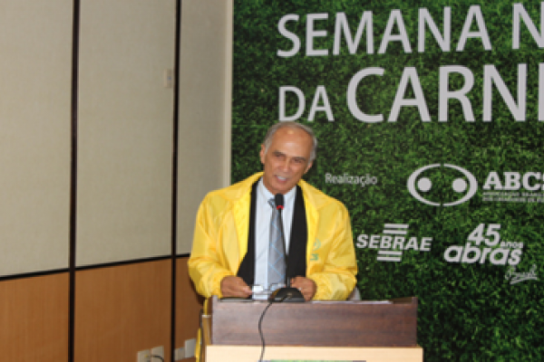 "Brasil ser&aacute; o maior exportador de prote&iacute;na animal do mundo", afirma Ministro da Agricultura