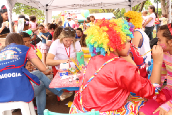 Alegria e descontra&ccedil;&atilde;o no Dia das Crian&ccedil;as nos Supermercados Copagril