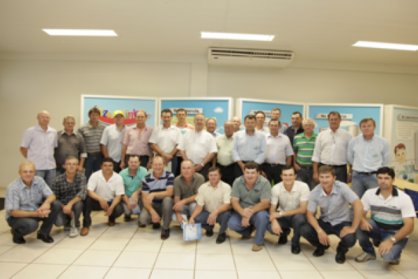 Representantes da Copagril visitam a Frimesa