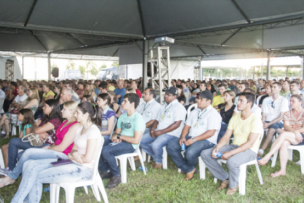 Copagril inicia ciclo de pr&eacute;-assembleias com funcion&aacute;rios da cooperativa