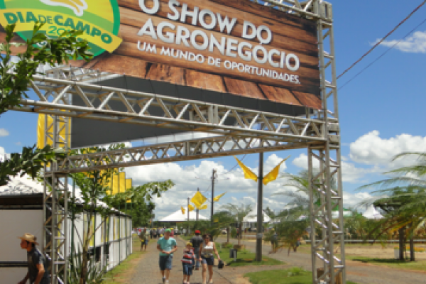 Dia de campo Copagril atrai milhares de pessoas