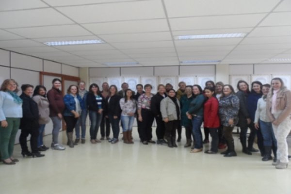 Professores do Cooperjovem recebem orienta&ccedil;&otilde;es sobre temas e pr&ecirc;mios