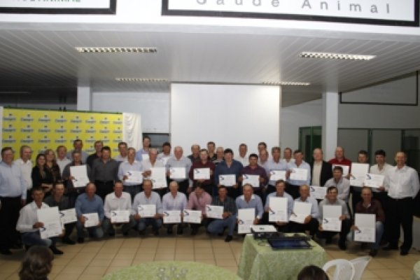 Copagril forma primeira turma de conselheiros de cooperativas agropecu&aacute;ria do Paran&aacute;