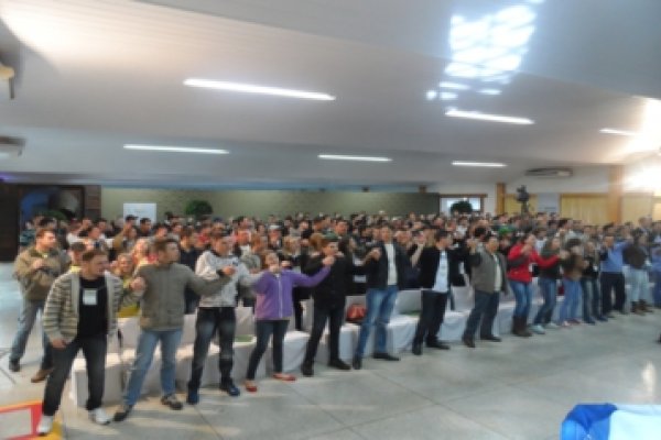  Jovens da Copagril participam do Jovemcoop, em Mandaguari