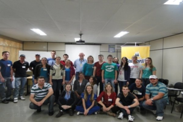  Fluxo de caixa &eacute; estudado no modular de lideran&ccedil;a jovem