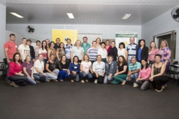  Professores do Programa Cooperjovem recebem capacita&ccedil;&atilde;o