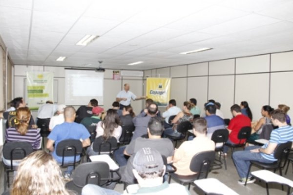  Cooperativistas do Mato Grosso do Sul visitam a Copagril