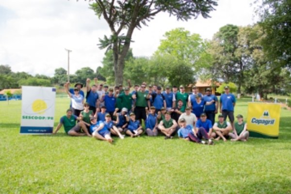  Treinamento ao ar livre p&otilde;e em pr&aacute;tica os desafios da lideran&ccedil;a 