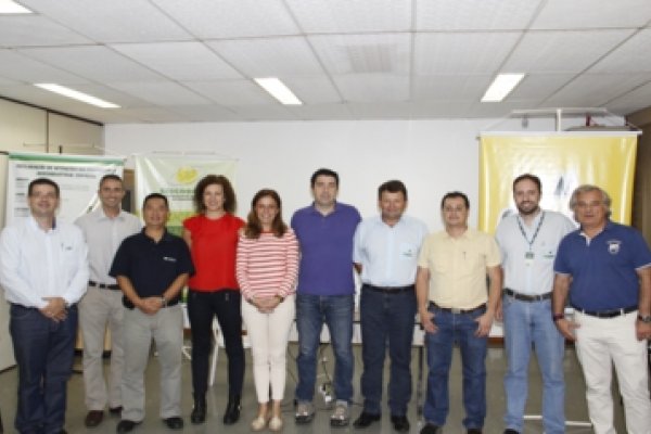 Comitiva de espanh&oacute;is visita a Copagril