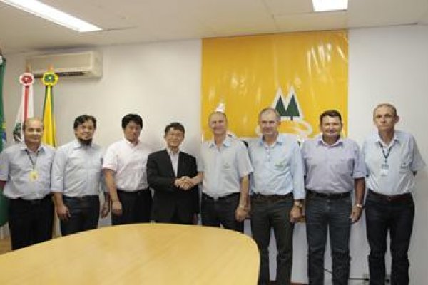 Representantes de empresa japonesa visitam a Copagril para fortalecer parcerias