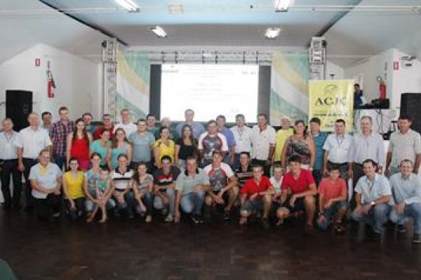 ACJC: comit&ecirc;s recebem premia&ccedil;&otilde;es no concurso dos Projetos Agr&iacute;colas