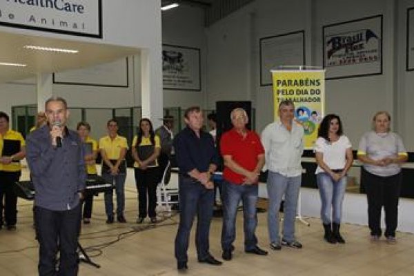 Com atra&ccedil;&otilde;es culturais, Copagril celebra o Dia do Trabalhador