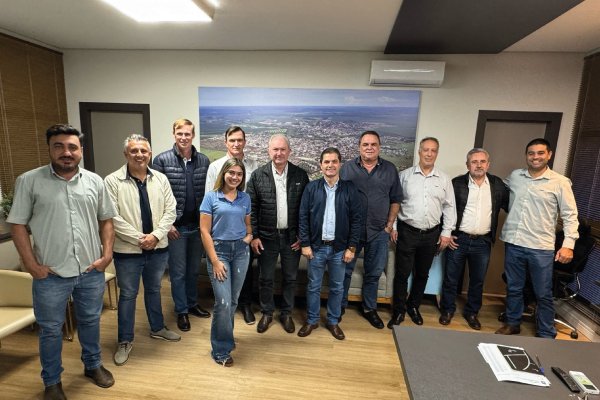 Diretoria da Copagril visita gabinete do prefeito de Maracaju