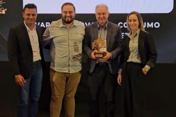 Oscar do agro premia as Melhores e Maiores Cooperativas Brasileiras de Aves e Su&iacute;nos 2024
