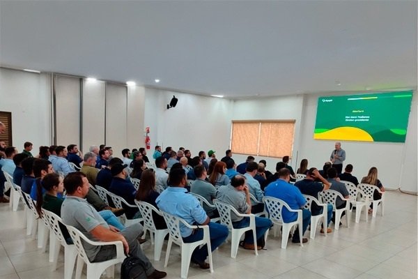 Copagril apresenta estrat&eacute;gia do Agroshow 2026 a fornecedores da &aacute;rea pecu&aacute;ria