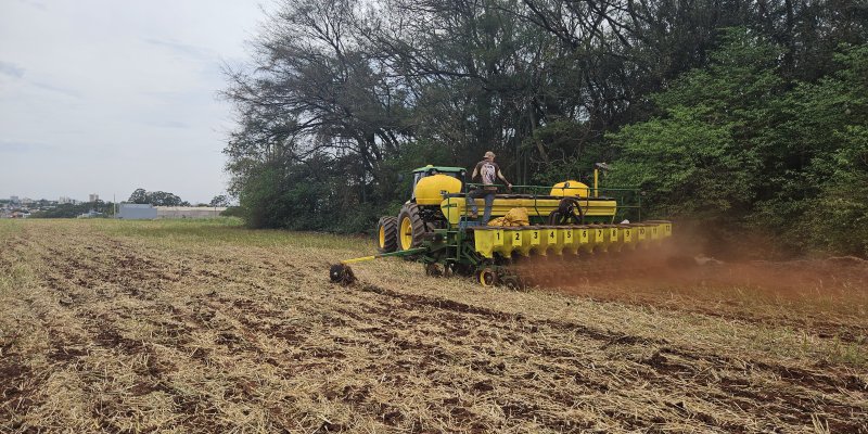 In&iacute;cio da semeadura de soja 25/26 marca novo ciclo na agricultura na regi&atilde;o