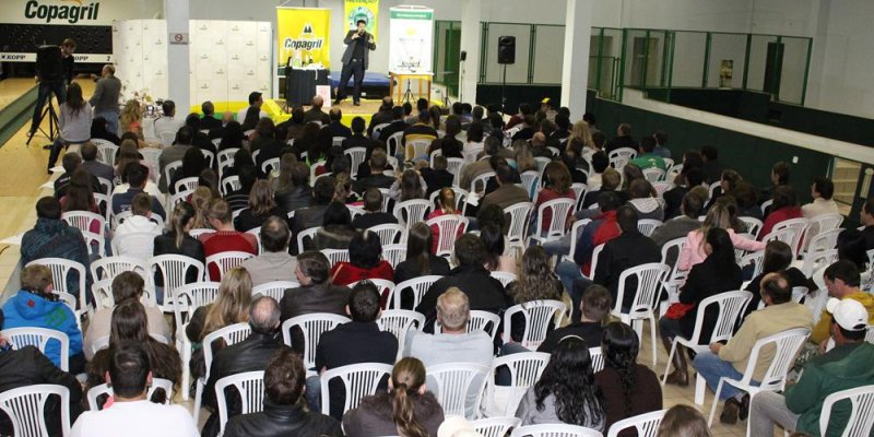 Show de m&aacute;gica marca encerramento da Sipat