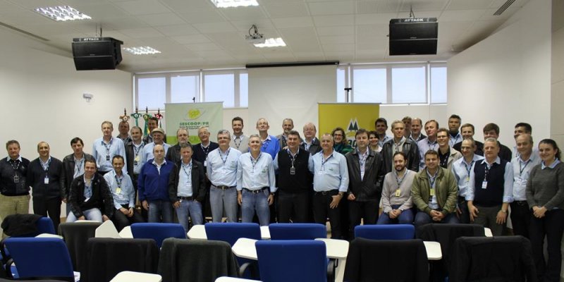 Gerentes e encarregados t&ecirc;m nova etapa do curso de Gestores Cooperativistas