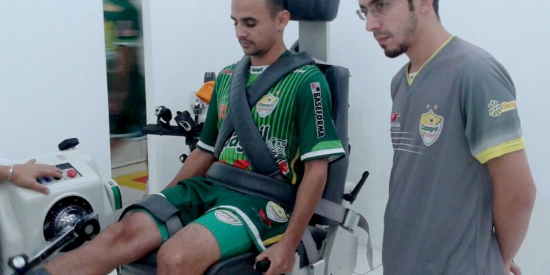 Atletas da equipe Copagril Futsal realizam exames preventivos em Maring&aacute;