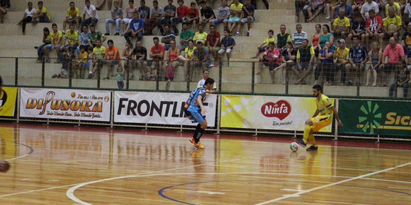 Copagril Futsal vence cl&aacute;ssico paranaense