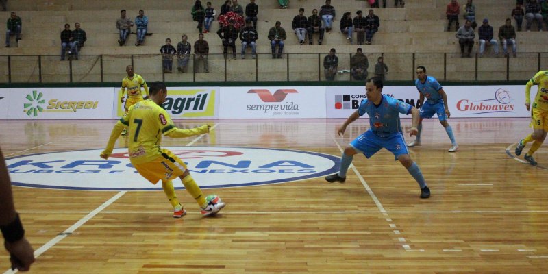 Copagril Futsal ganha de virada de Foz