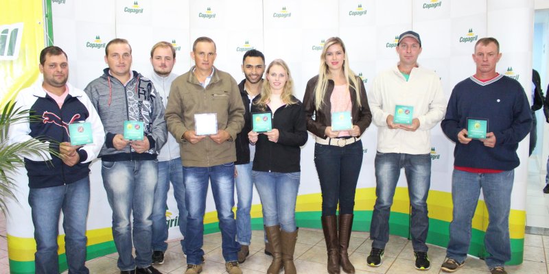 Comit&ecirc;s de Jovens s&atilde;o premiados no concurso de Projetos Agr&iacute;colas