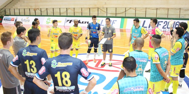 Copagril Futsal encara o Caramuru nesta sexta-feira pela S&eacute;rie Ouro